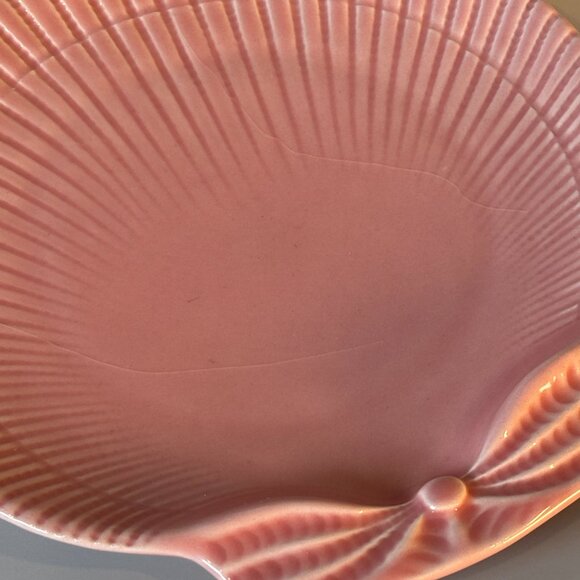 Vintage Pink Shell Shaped Soap, Jewelry or Trinket Dish - Picture 9 of 13